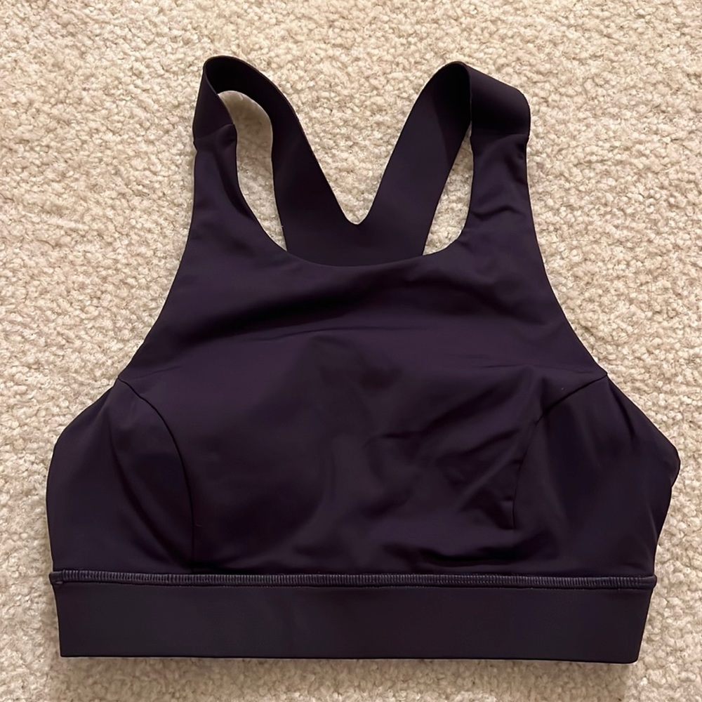 Lululemon sports bra